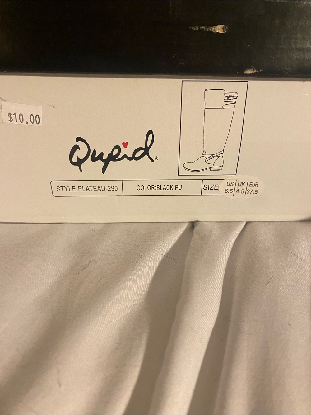 Knee high black boots never been worn